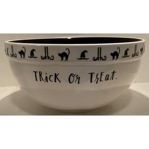 Rae Dunn Trick or Treat Halloween Candy Mixing Bowl #187 Black Cat Witch Hat